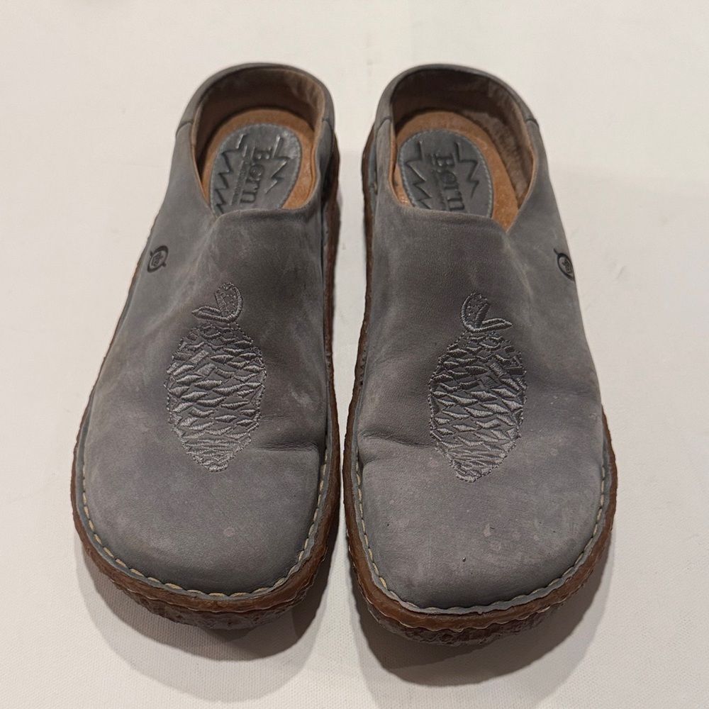 Born Gray Leather Embossed Loafers